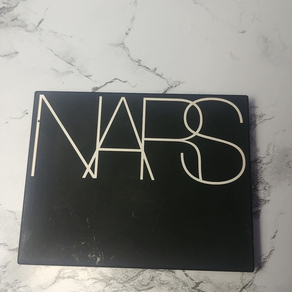 NARS FORT DE FRANCE highlight